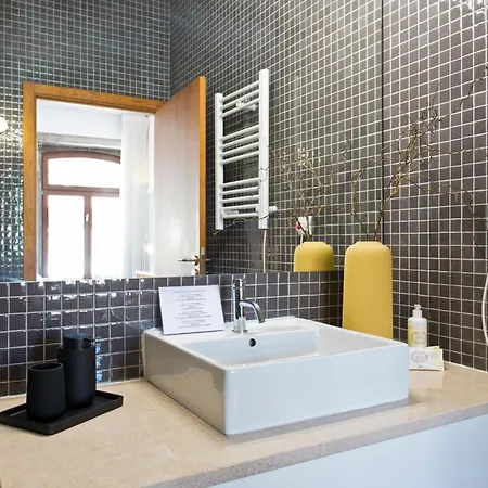 Boutique Rentals-sao Bento Ribeira * Oporto